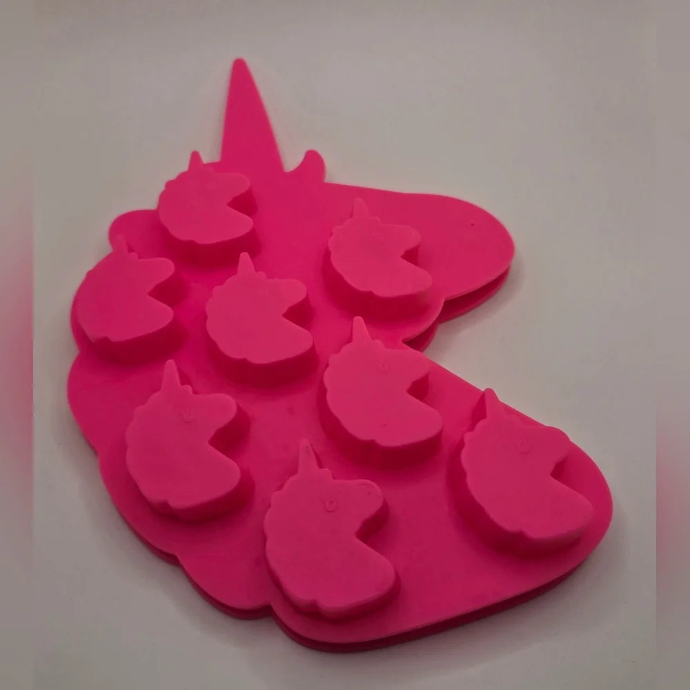 NWOT Pink Unicorn Shaped Ice Cube Trays Silicone Lot Of 2 - Picture 4 of 4